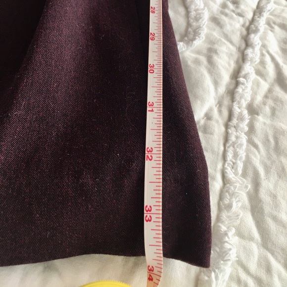 H&M maroon/cranberry red capris - size 6 / 38 - Picture 4 of 6